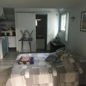 Studio Independant Climatise En Provence Appartement Saint Didier (Vaucluse)